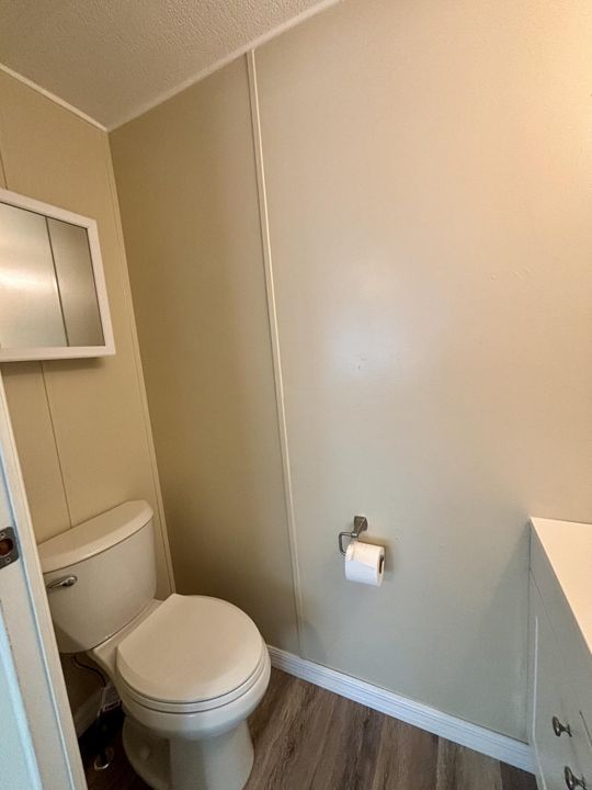 For Sale: $69,000 (2 beds, 1 baths, 1024 Square Feet)