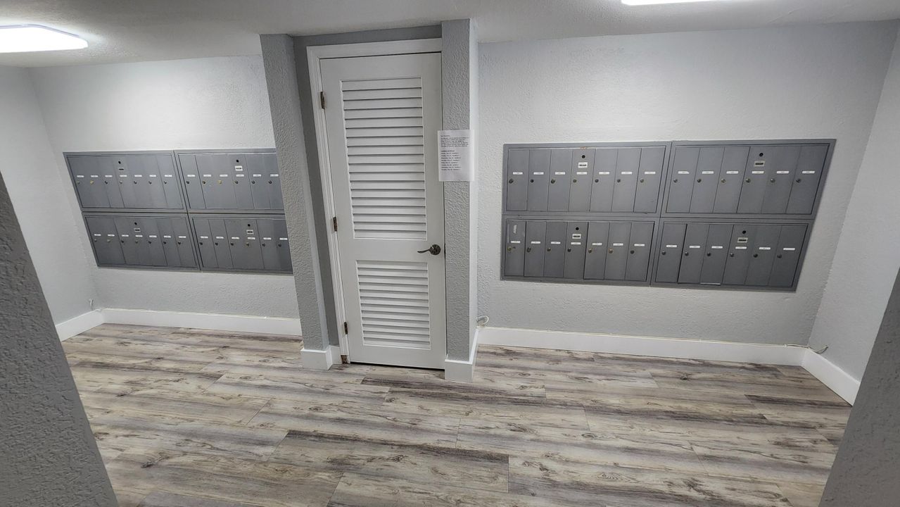 For Rent: $5,200 (2 beds, 2 baths, 1175 Square Feet)