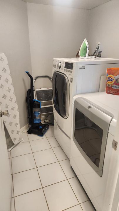 For Rent: $5,200 (2 beds, 2 baths, 1175 Square Feet)