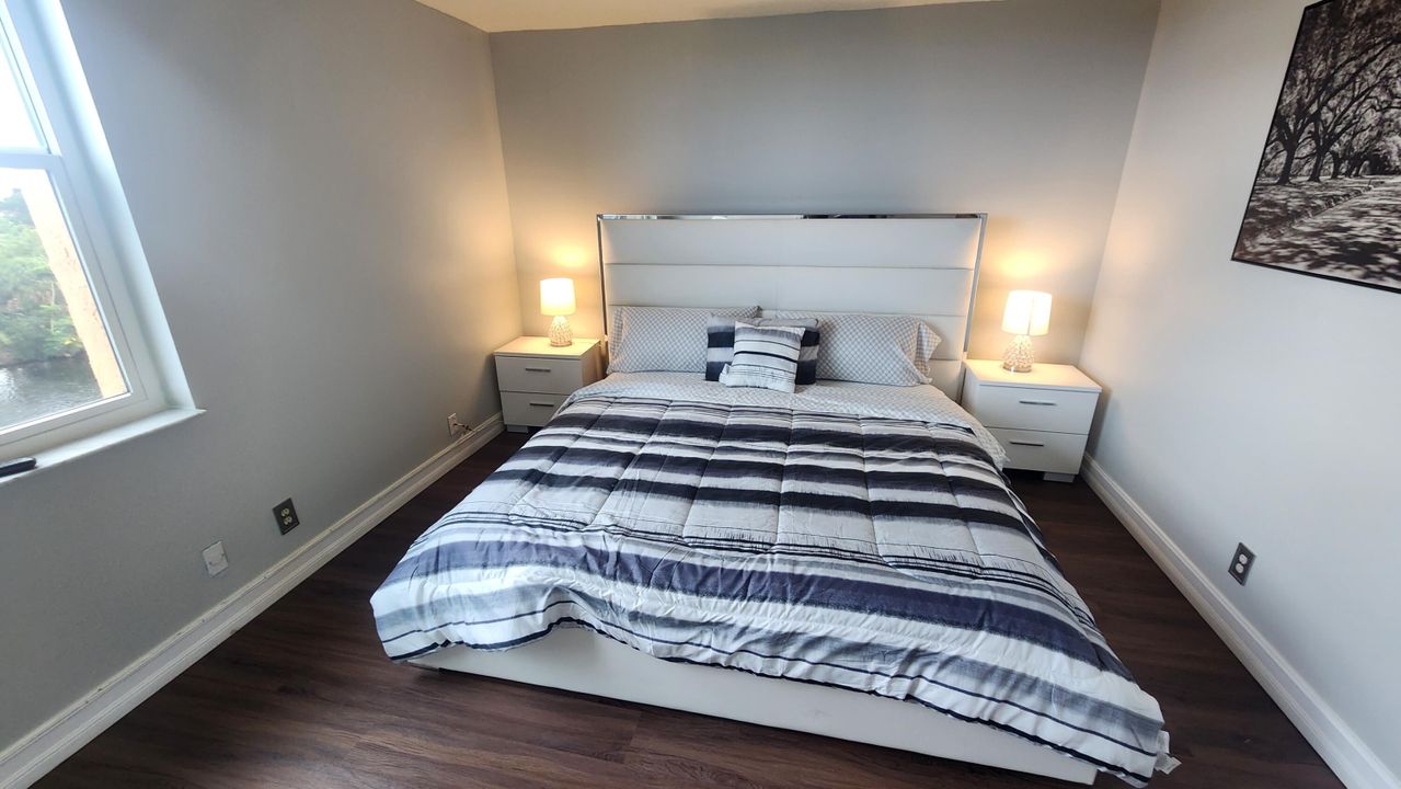 For Rent: $5,200 (2 beds, 2 baths, 1175 Square Feet)