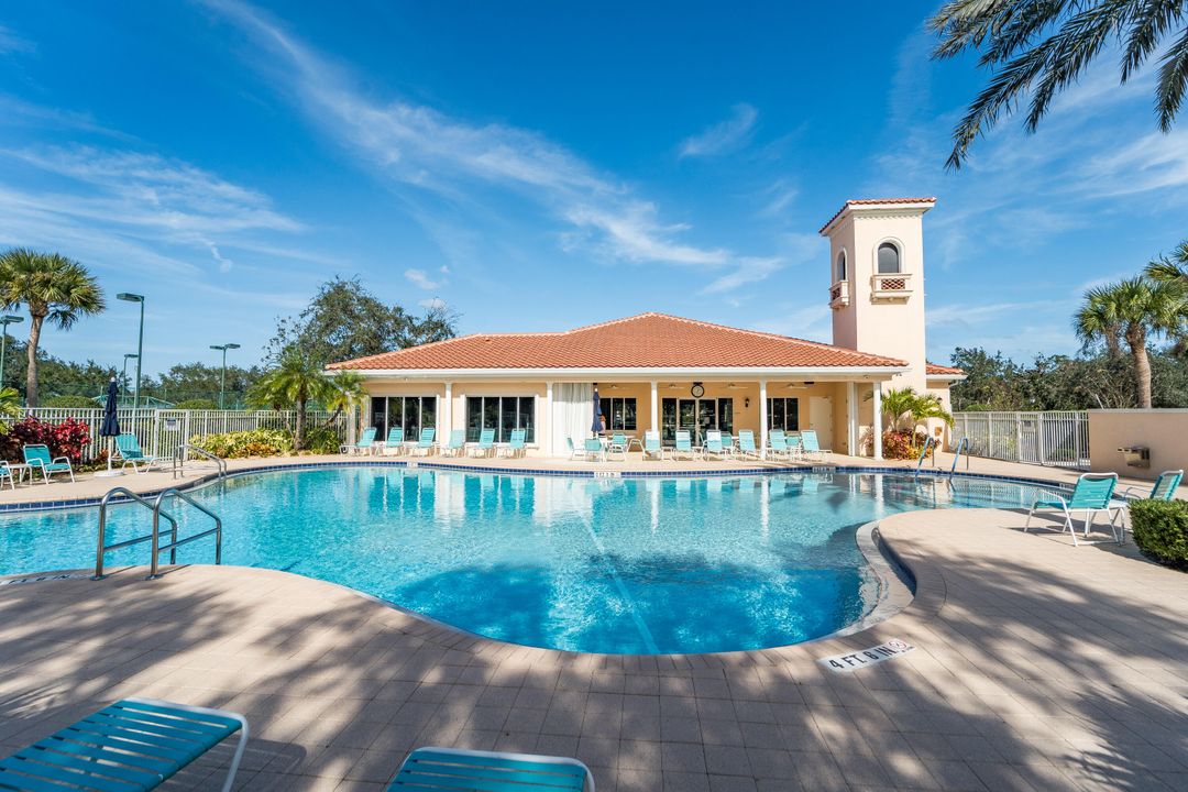 For Sale: $474,900 (2 beds, 2 baths, 1526 Square Feet)