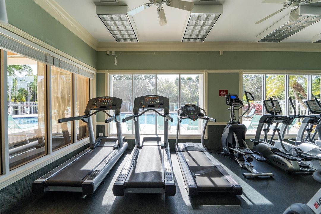 For Sale: $474,900 (2 beds, 2 baths, 1526 Square Feet)