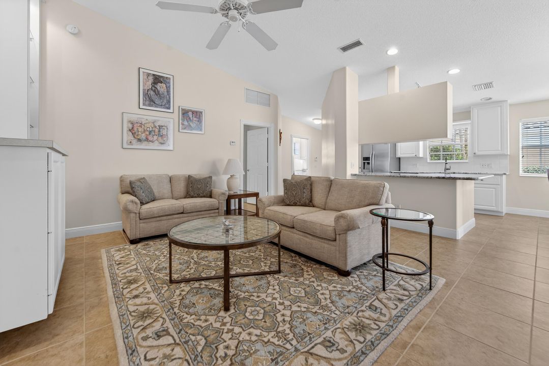 For Sale: $474,900 (2 beds, 2 baths, 1526 Square Feet)