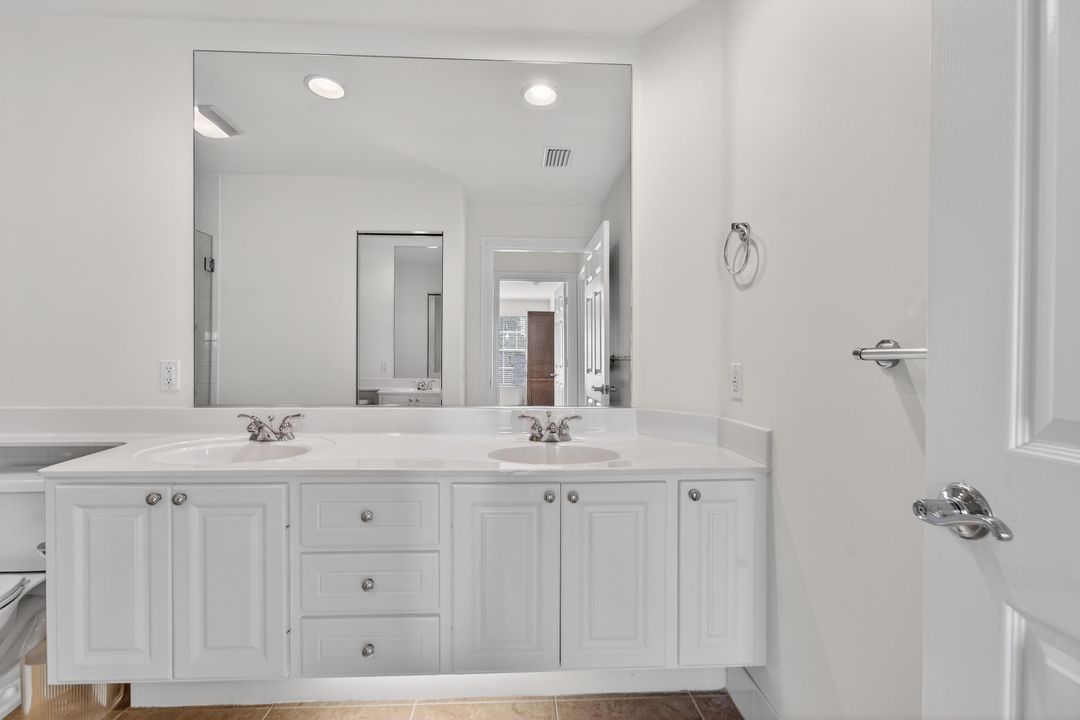 For Sale: $474,900 (2 beds, 2 baths, 1526 Square Feet)