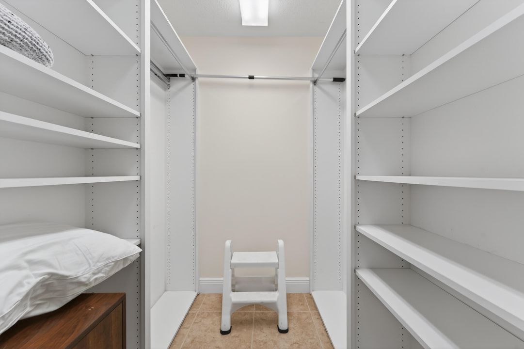 For Sale: $474,900 (2 beds, 2 baths, 1526 Square Feet)