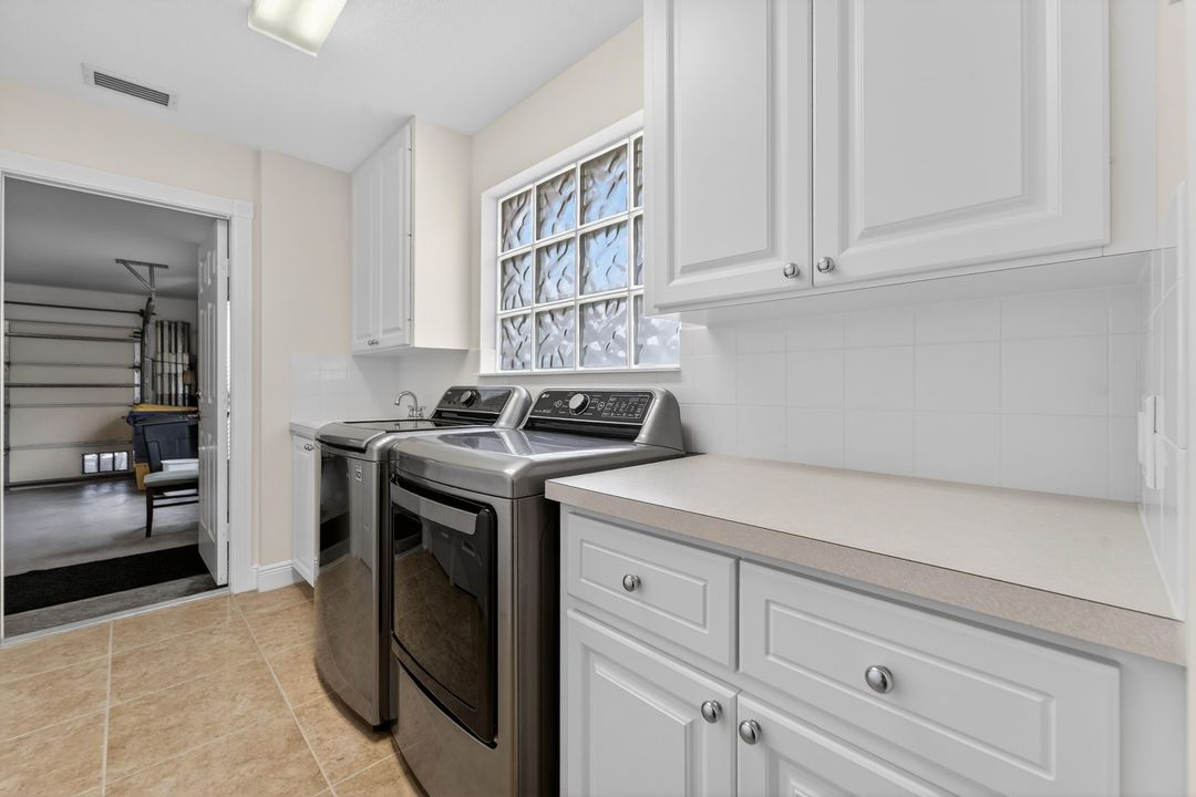 For Sale: $474,900 (2 beds, 2 baths, 1526 Square Feet)