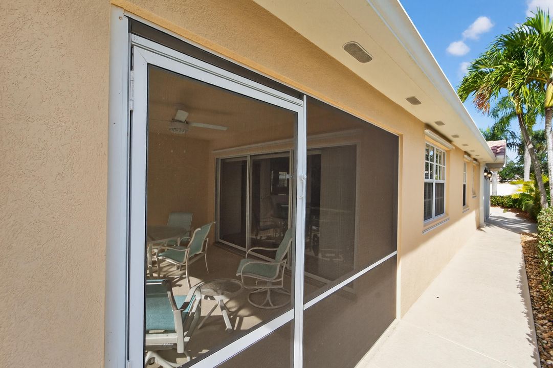 For Sale: $474,900 (2 beds, 2 baths, 1526 Square Feet)