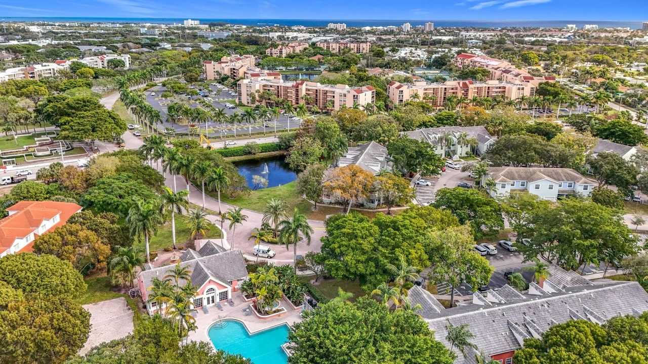 For Sale: $209,900 (1 beds, 1 baths, 696 Square Feet)