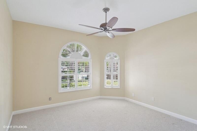 For Sale: $369,000 (2 beds, 2 baths, 1751 Square Feet)