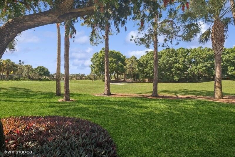 For Sale: $369,000 (2 beds, 2 baths, 1751 Square Feet)