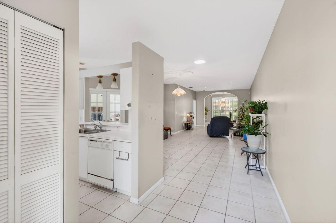For Sale: $410,000 (3 beds, 2 baths, 1788 Square Feet)