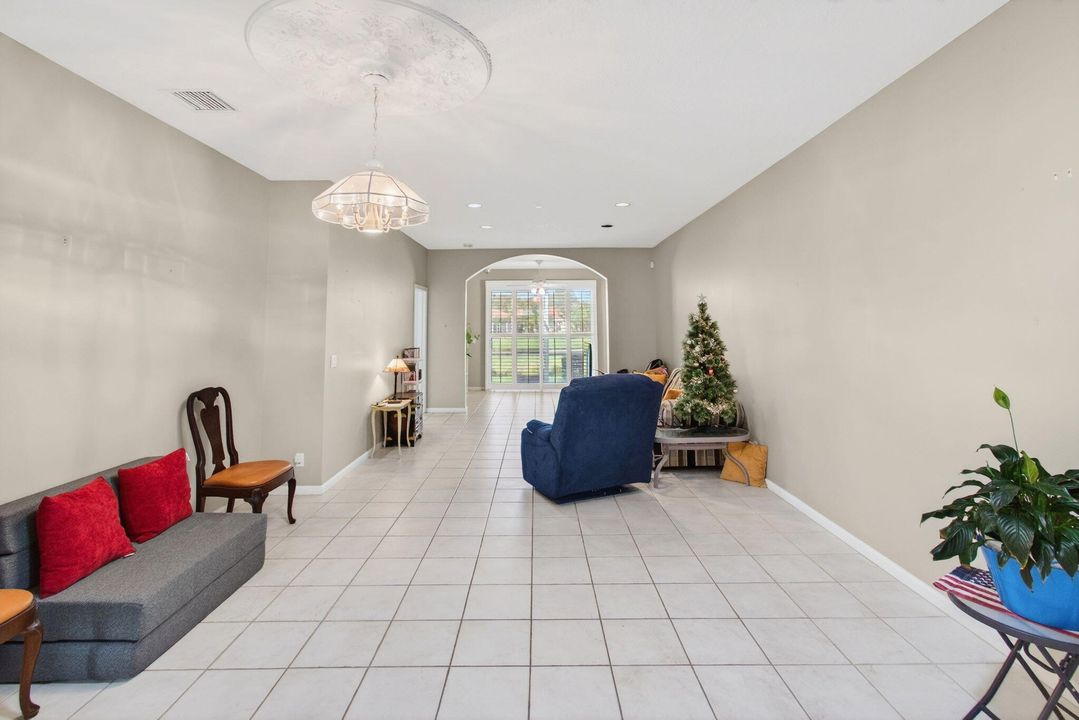 For Sale: $410,000 (3 beds, 2 baths, 1788 Square Feet)