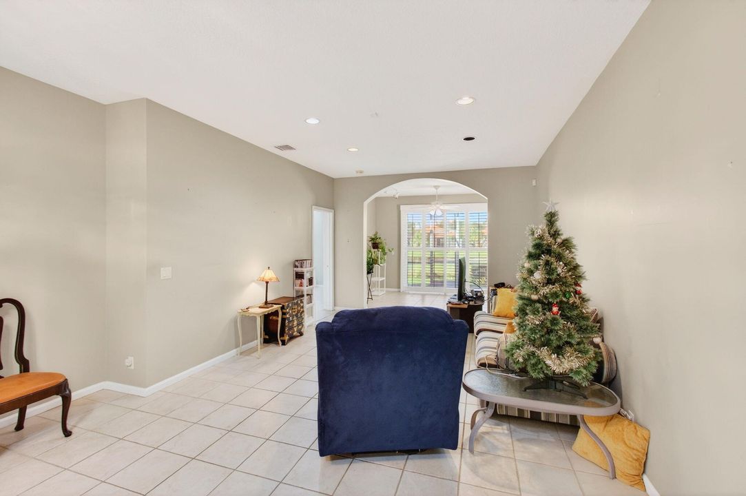 For Sale: $410,000 (3 beds, 2 baths, 1788 Square Feet)