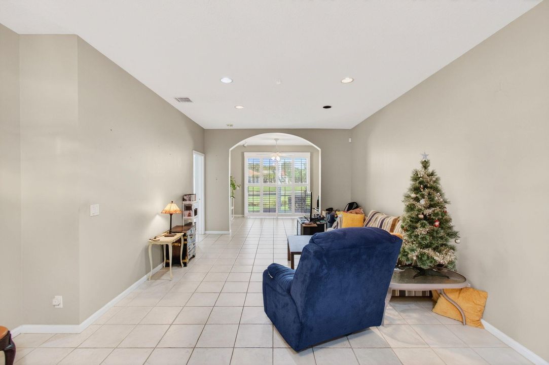 For Sale: $410,000 (3 beds, 2 baths, 1788 Square Feet)