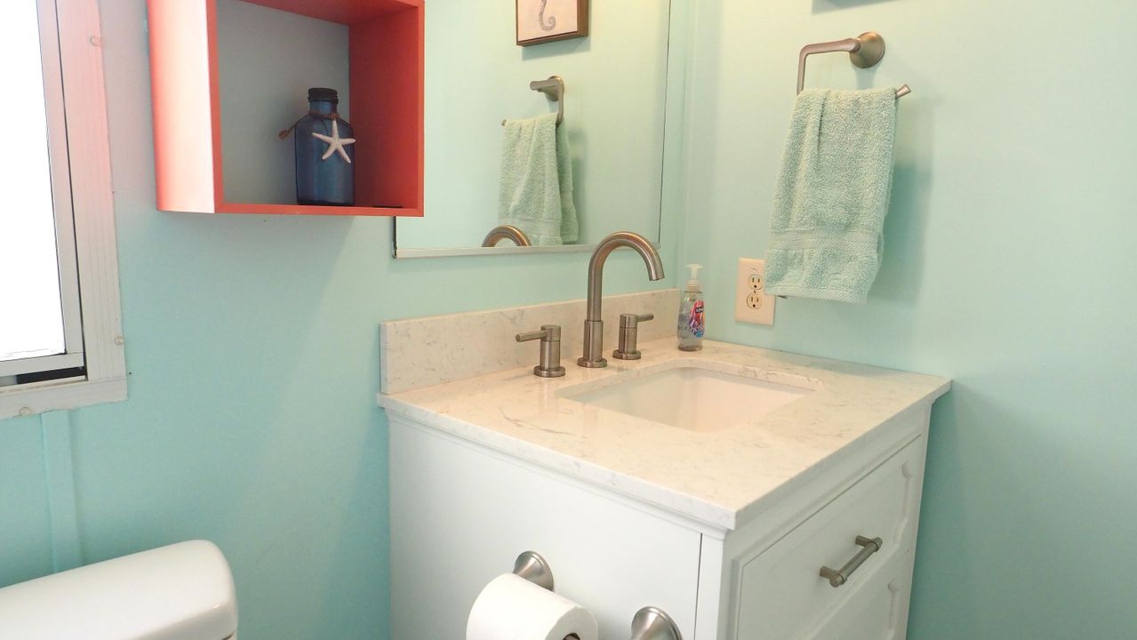 На продажу: $144,500 (3 спален, 2 ванн, 1134 Квадратных фут)