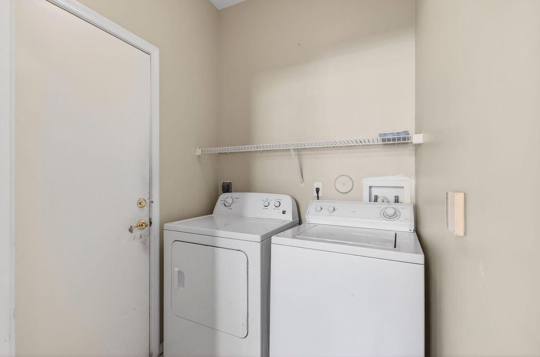 For Sale: $410,000 (3 beds, 2 baths, 1788 Square Feet)