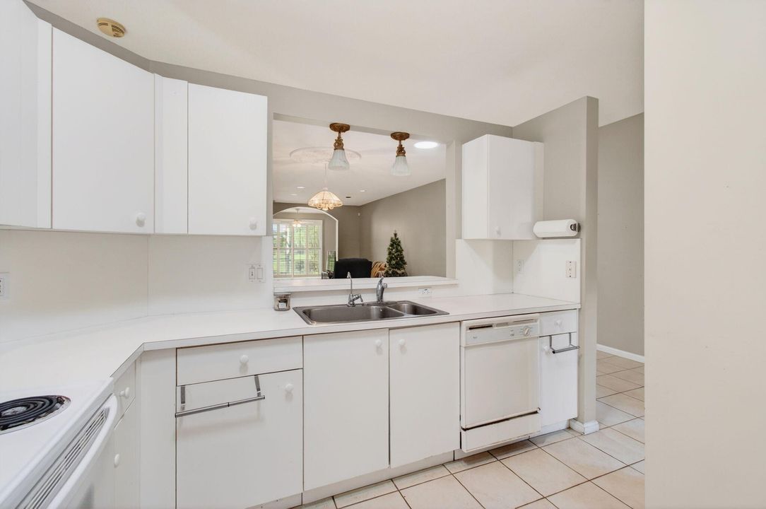 For Sale: $410,000 (3 beds, 2 baths, 1788 Square Feet)