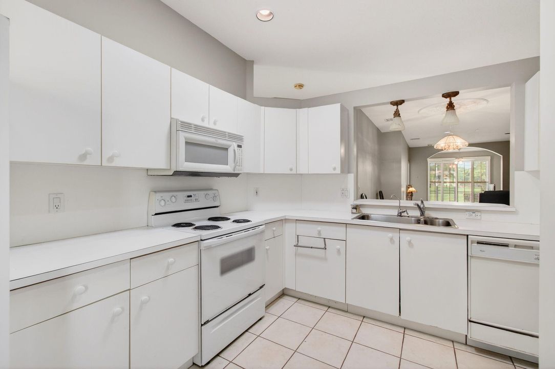 For Sale: $410,000 (3 beds, 2 baths, 1788 Square Feet)