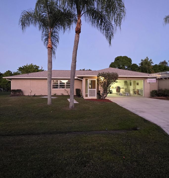 For Sale: $339,900 (3 beds, 2 baths, 1671 Square Feet)