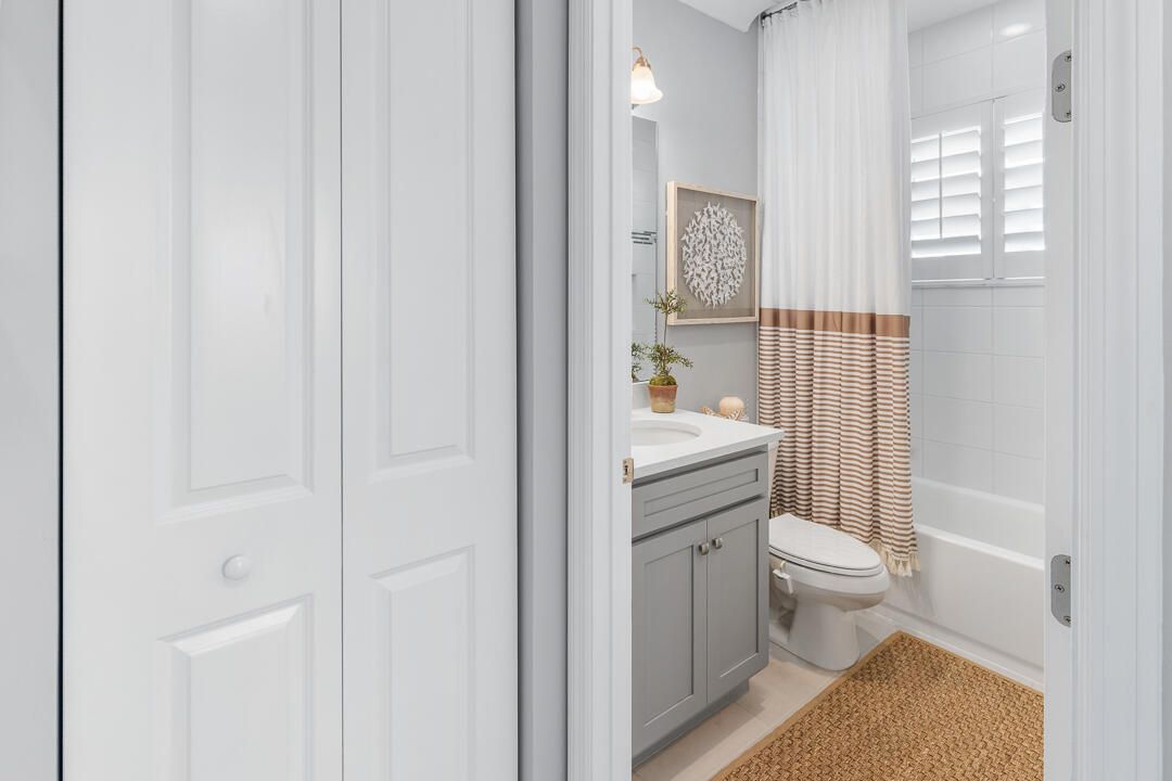 En Venta: $499,999 (2 camas, 2 baños, 1599 Pies cuadrados)