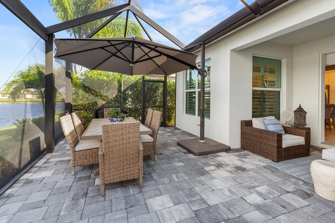 En Venta: $499,999 (2 camas, 2 baños, 1599 Pies cuadrados)