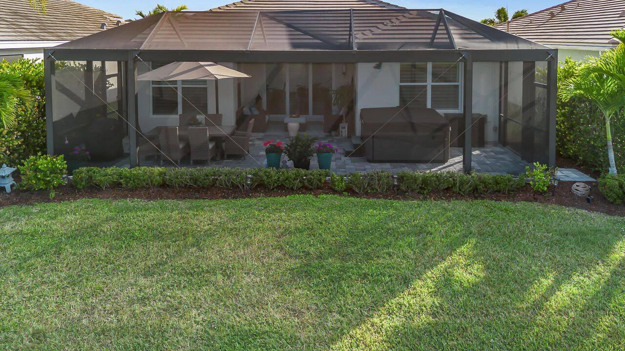 En Venta: $499,999 (2 camas, 2 baños, 1599 Pies cuadrados)