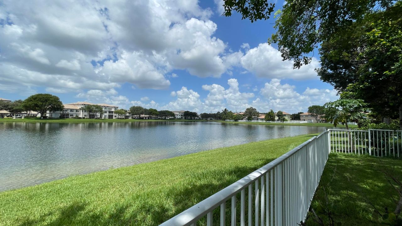 For Rent: $2,795 (3 beds, 2 baths, 1478 Square Feet)