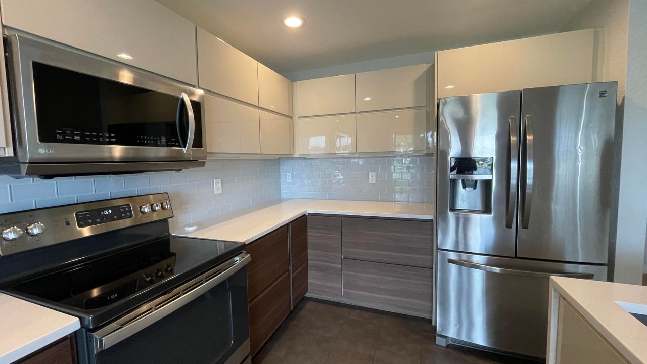 For Rent: $2,795 (3 beds, 2 baths, 1478 Square Feet)