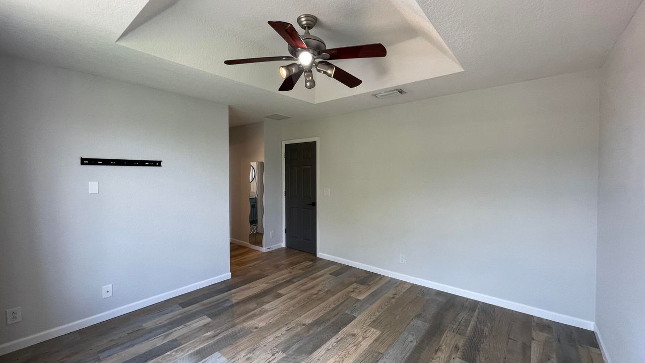 For Rent: $2,795 (3 beds, 2 baths, 1478 Square Feet)