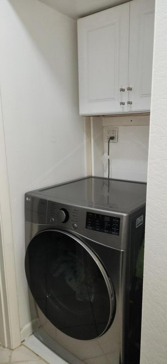 For Sale: $325,000 (2 beds, 2 baths, 1368 Square Feet)