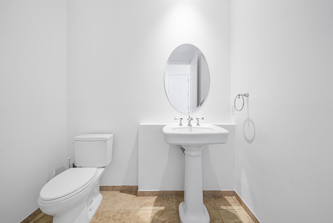 待售: $799,000 (3 贝兹, 3 浴室, 2562 平方英尺)