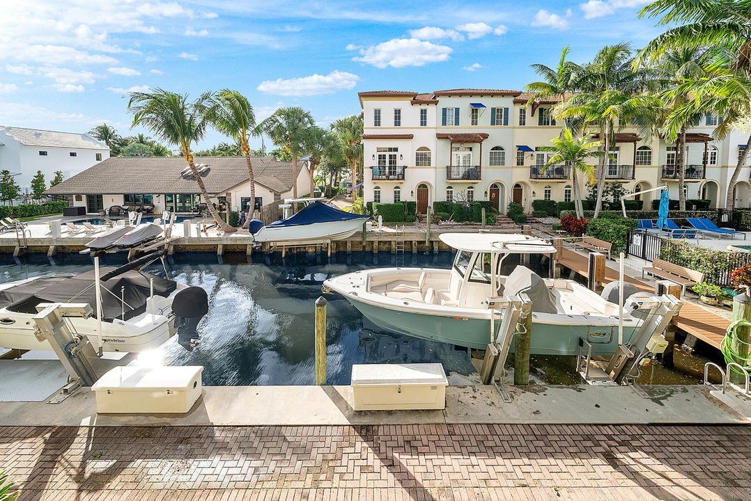 待售: $799,000 (3 贝兹, 3 浴室, 2562 平方英尺)