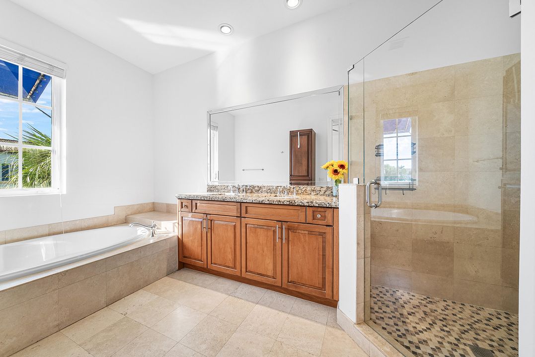 待售: $799,000 (3 贝兹, 3 浴室, 2562 平方英尺)