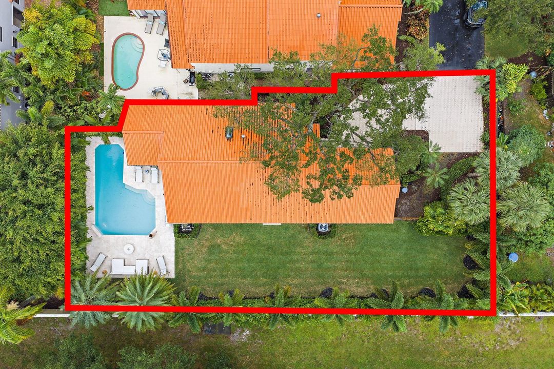 For Sale: $825,000 (3 beds, 2 baths, 1761 Square Feet)