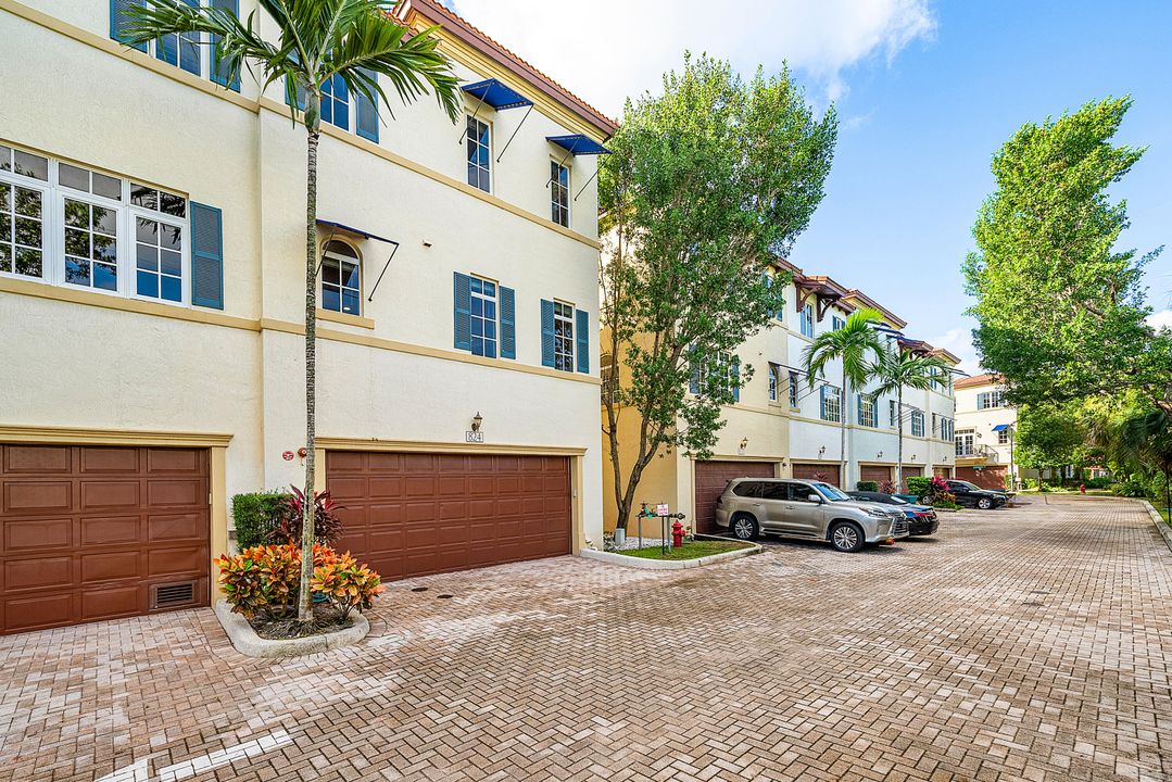 待售: $799,000 (3 贝兹, 3 浴室, 2562 平方英尺)