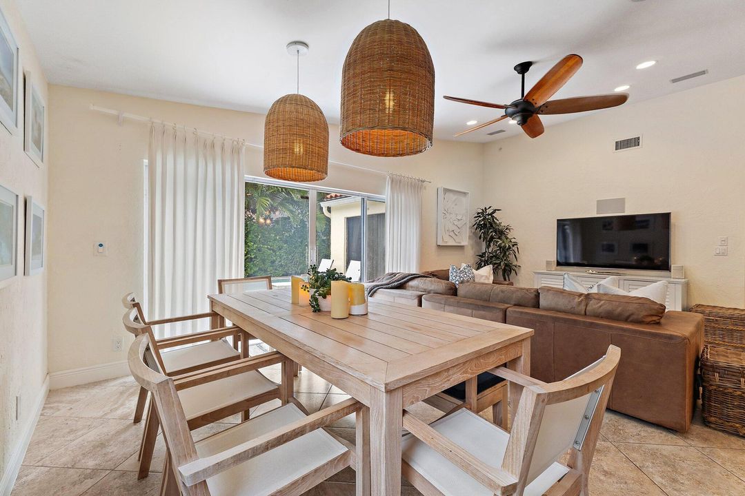 For Sale: $825,000 (3 beds, 2 baths, 1761 Square Feet)