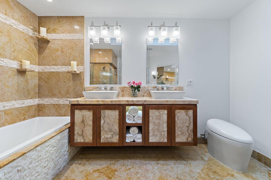 For Sale: $825,000 (3 beds, 2 baths, 1761 Square Feet)