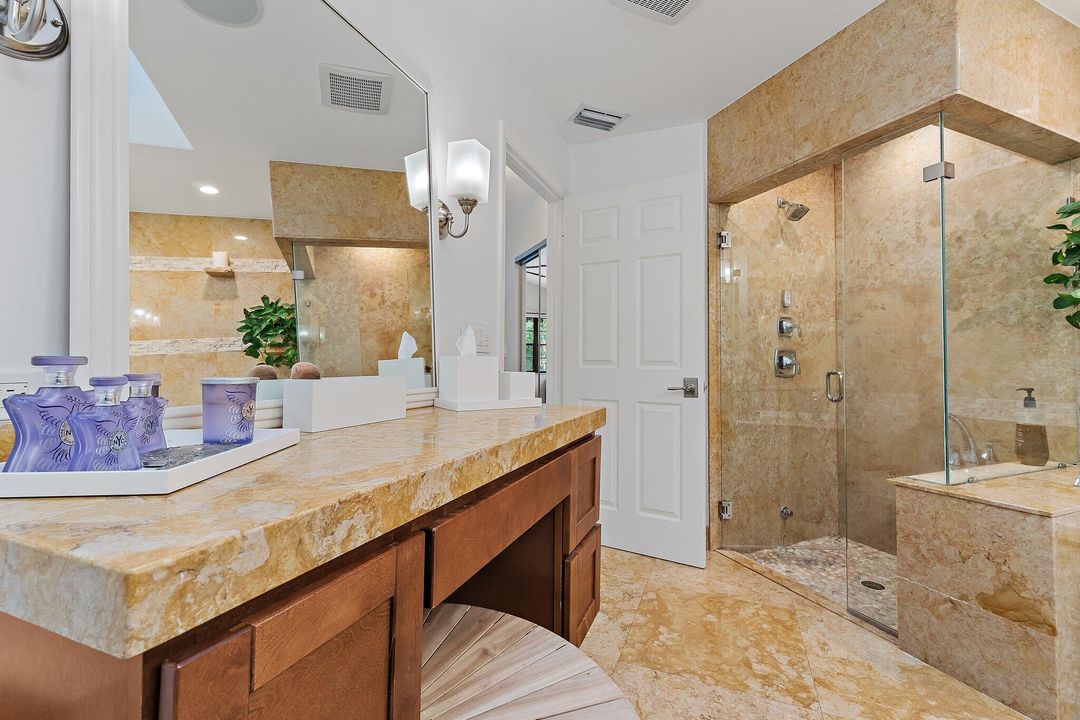 For Sale: $825,000 (3 beds, 2 baths, 1761 Square Feet)