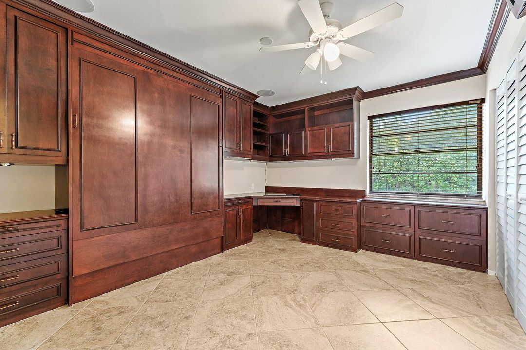 For Sale: $825,000 (3 beds, 2 baths, 1761 Square Feet)