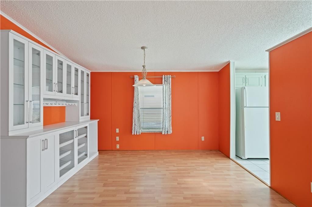 For Sale: $203,000 (2 beds, 2 baths, 1173 Square Feet)