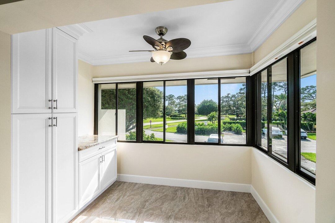 For Rent: $3,800 (2 beds, 2 baths, 1958 Square Feet)