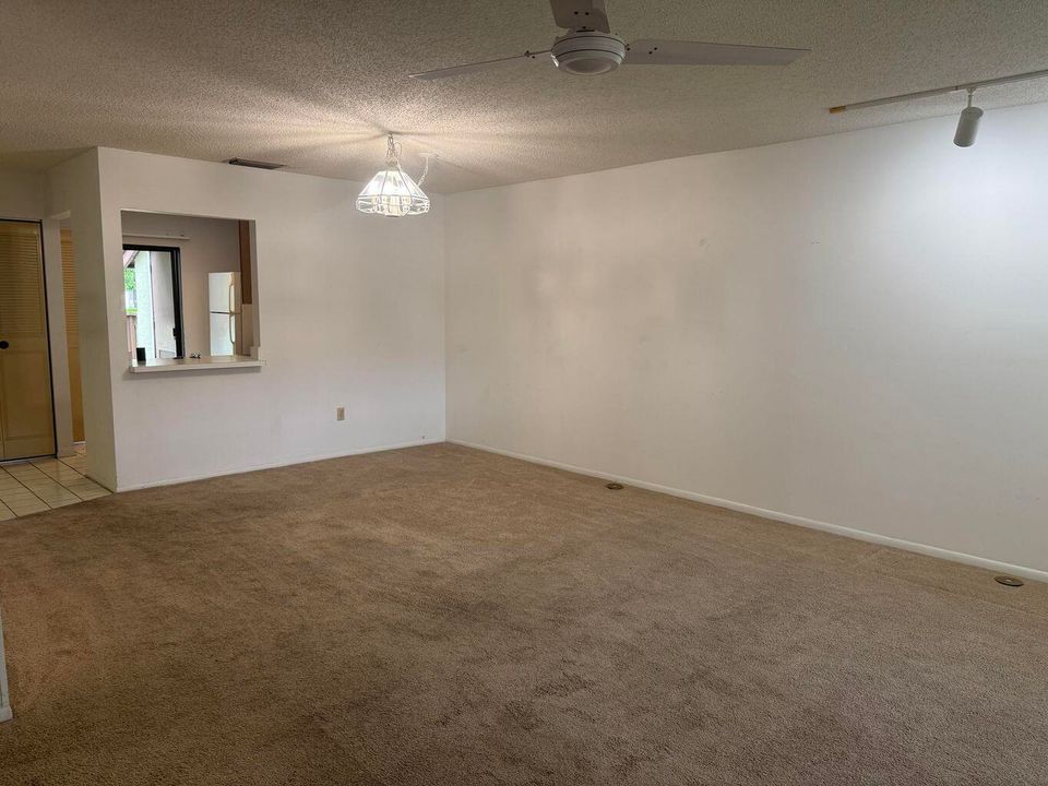 En Venta: $190,000 (2 camas, 2 baños, 1428 Pies cuadrados)