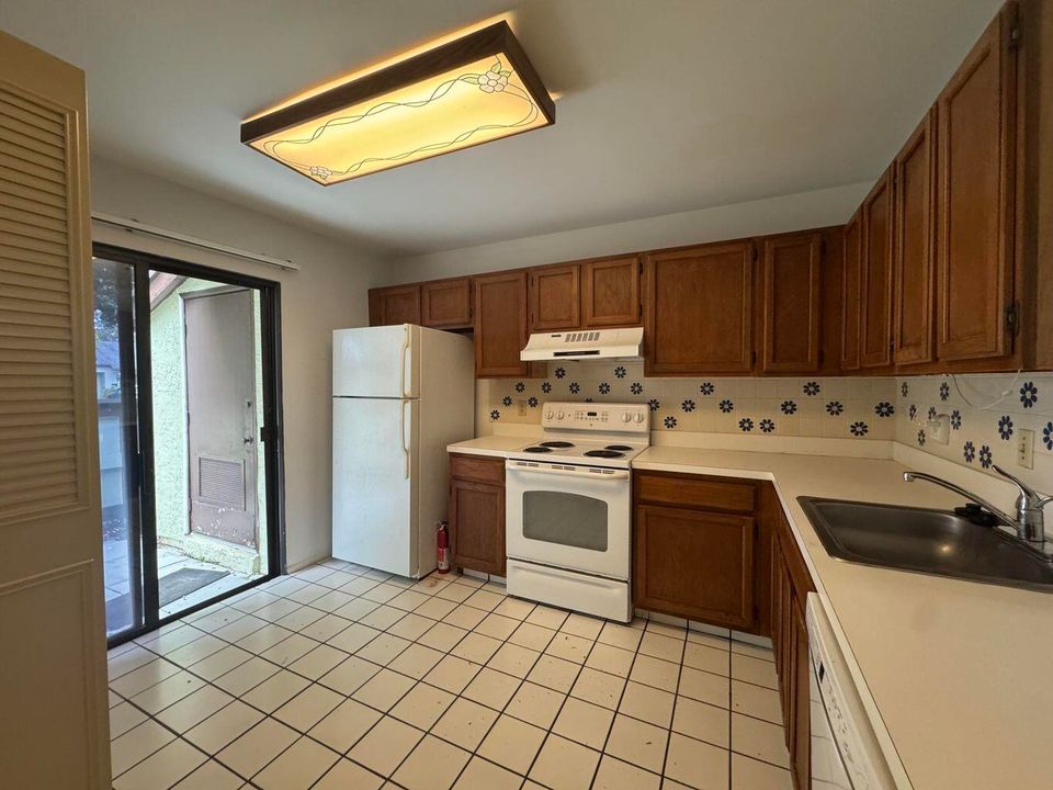 En Venta: $190,000 (2 camas, 2 baños, 1428 Pies cuadrados)