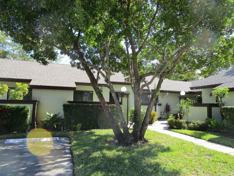 En Venta: $190,000 (2 camas, 2 baños, 1428 Pies cuadrados)