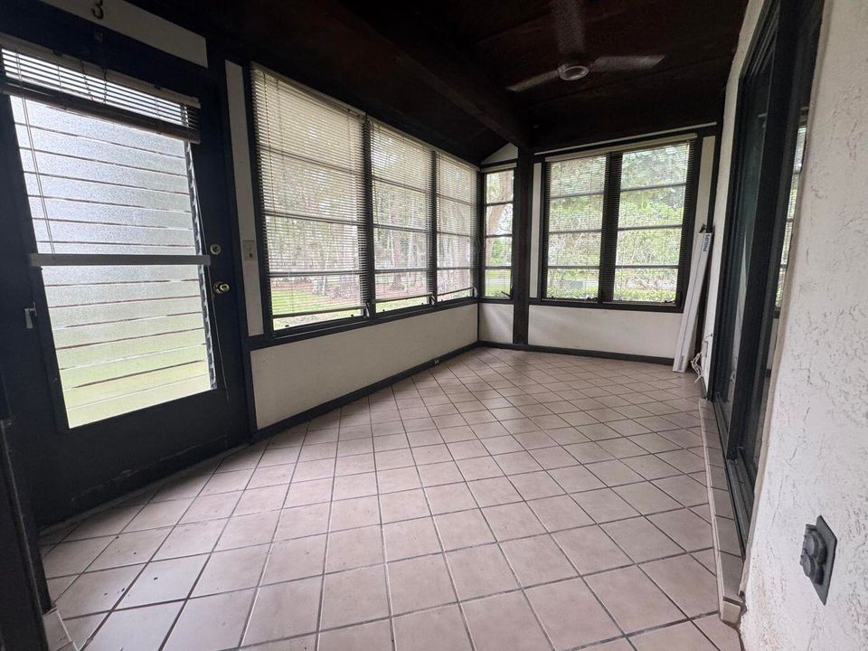 En Venta: $190,000 (2 camas, 2 baños, 1428 Pies cuadrados)