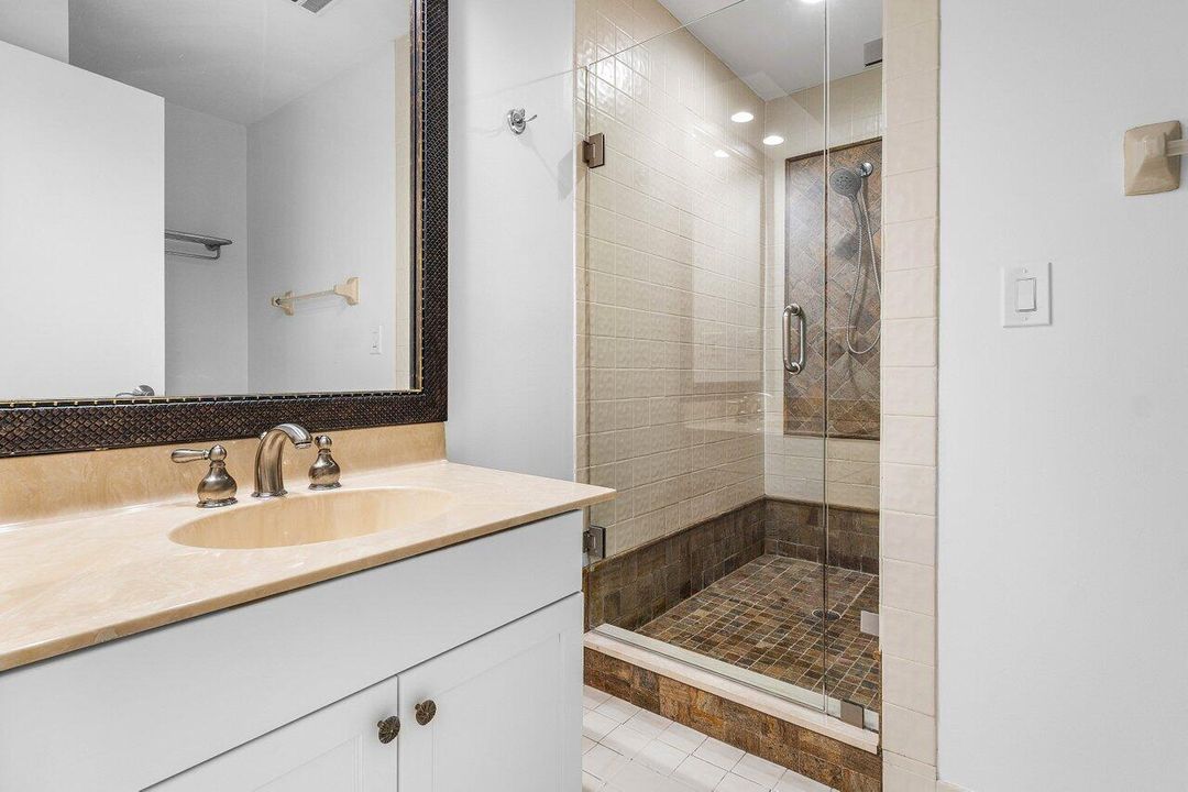 For Sale: $1,595,000 (3 beds, 3 baths, 2520 Square Feet)