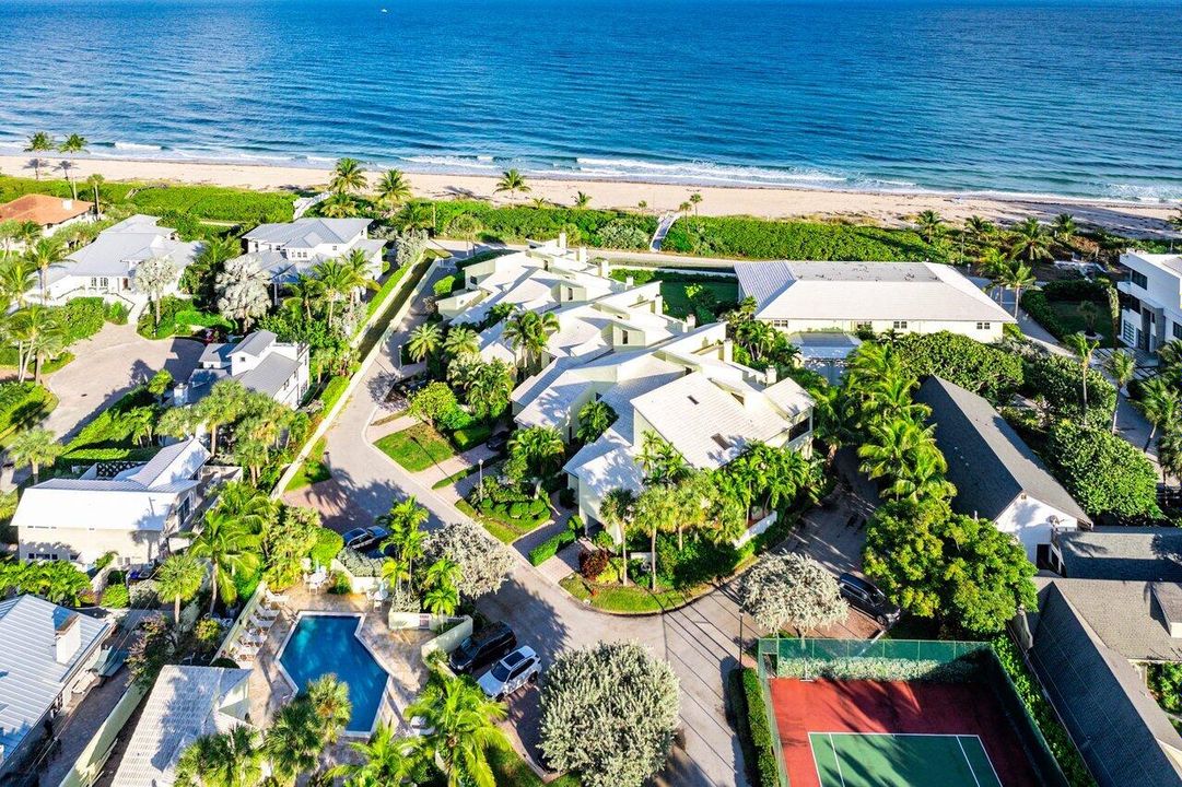 For Sale: $1,595,000 (3 beds, 3 baths, 2520 Square Feet)