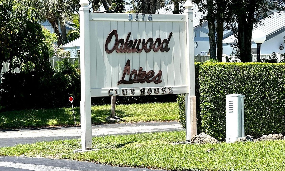 На продажу: $269,500 (2 спален, 2 ванн, 1134 Квадратных фут)