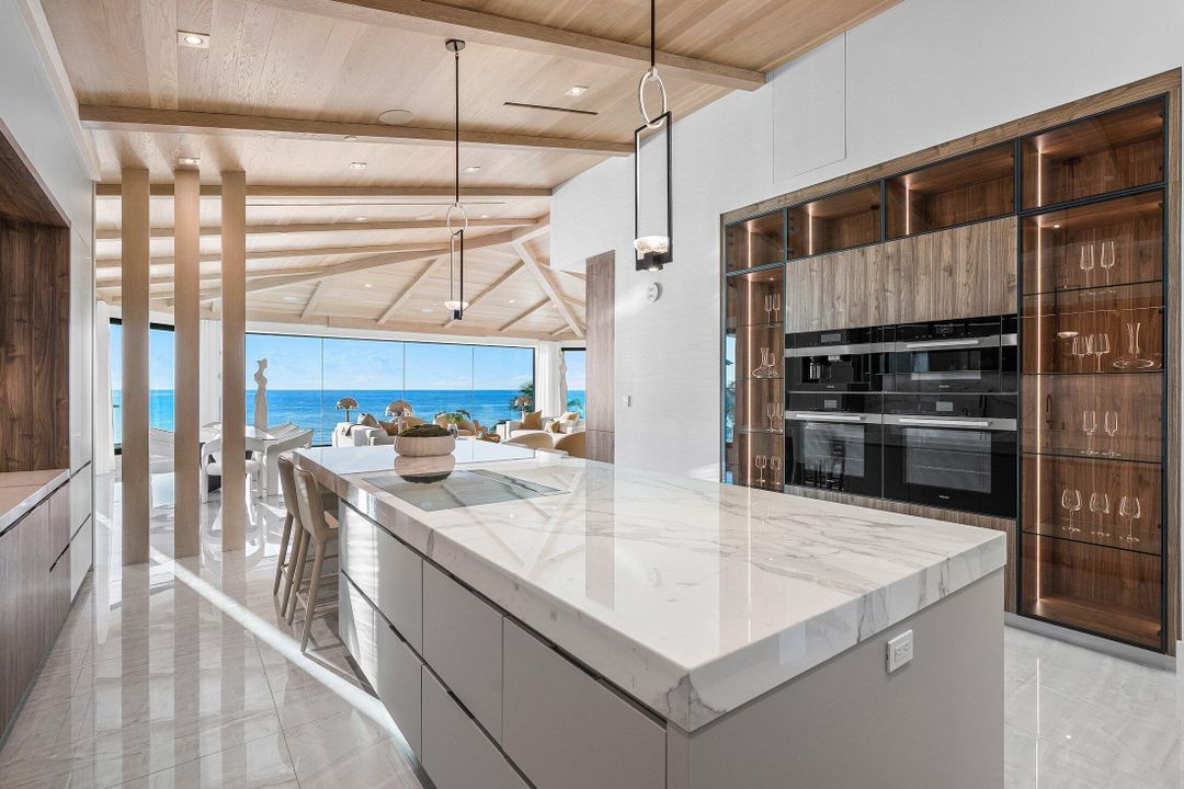 待售: $19,250,000 (4 贝兹, 4 浴室, 3800 平方英尺)