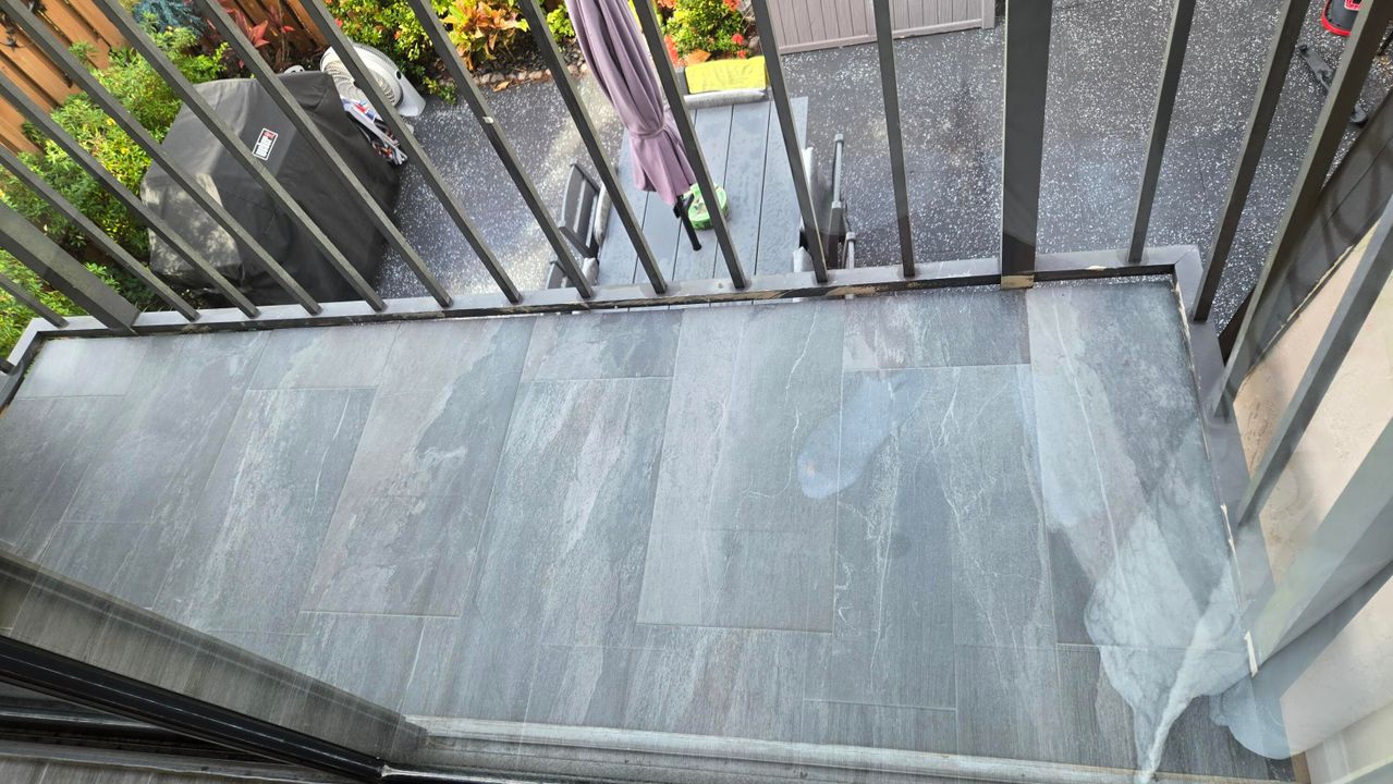 На продажу: $324,900 (2 спален, 2 ванн, 1288 Квадратных фут)